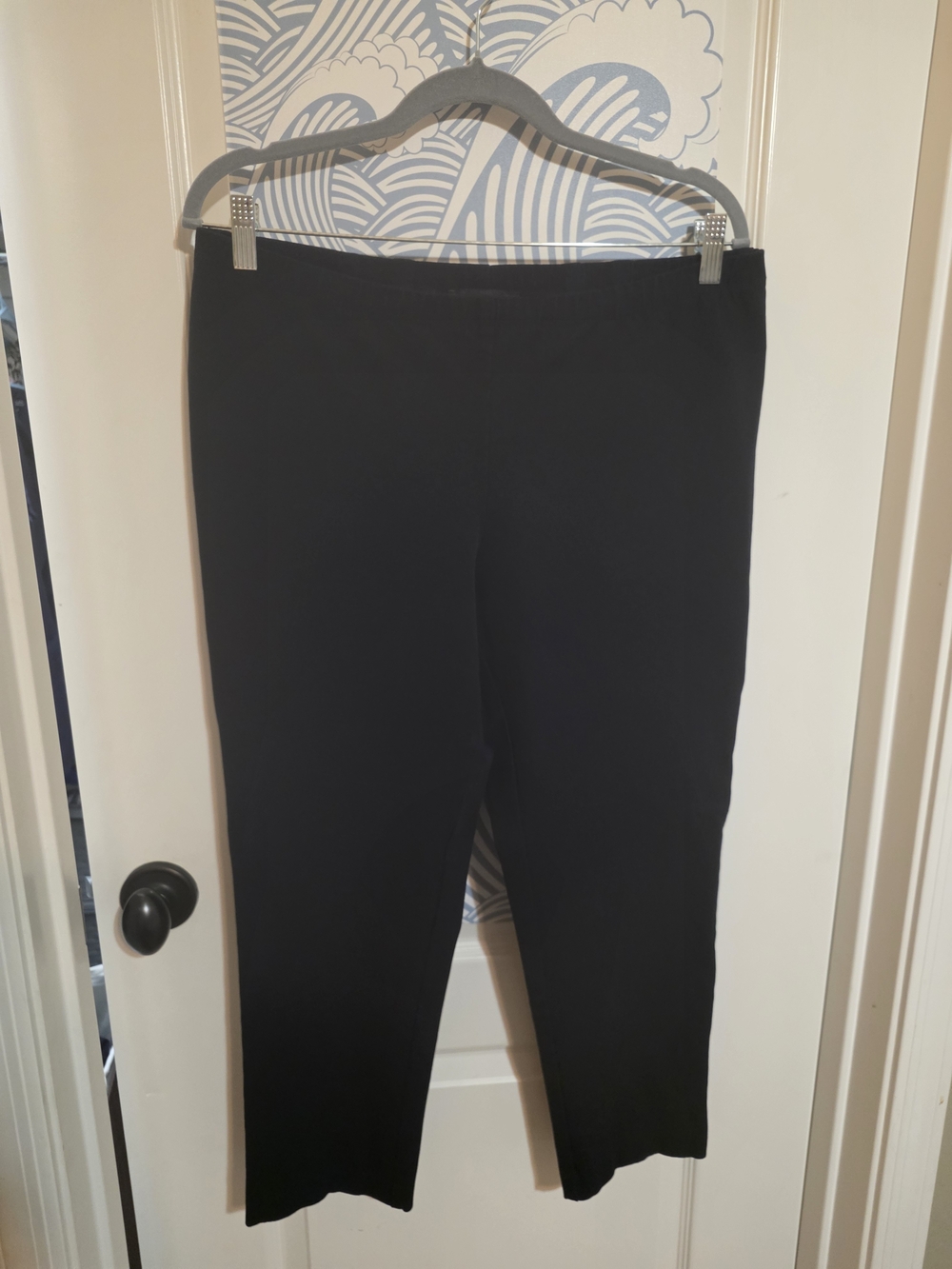 Karen Kane Navy Blue Pull-On Straight Leg Ankle Pants